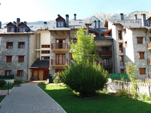Apartamento Benasque -La Granja -B