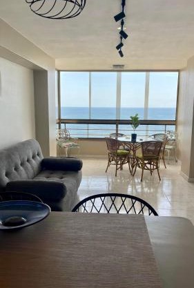 Apartamento en macuto con vista al mar
