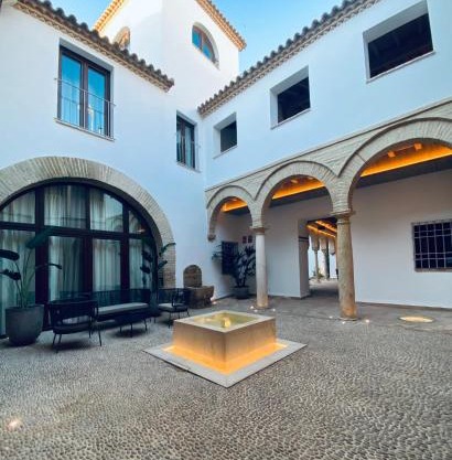 Apartamentos Los Patios del Pañuelo