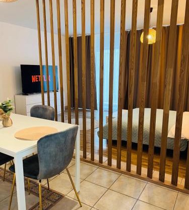 ApartHome Studio Central Self Check-in & Free Parking & WiFi