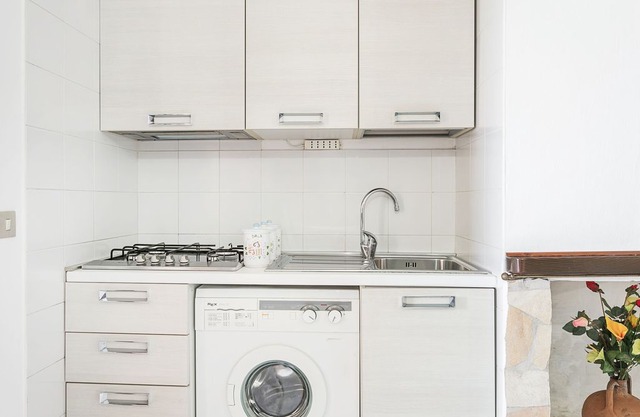 Apartment with Air Conditioning, Terrace and Sea View; Parking available