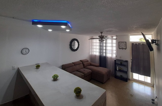 Apartment 1 min from shopping center and 10 from the beaches