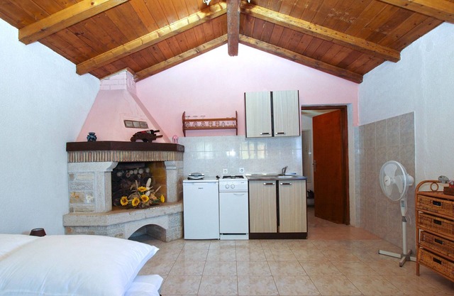 Apartment 1876