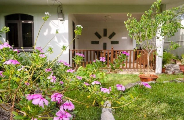 Apartment 2 with Garden View