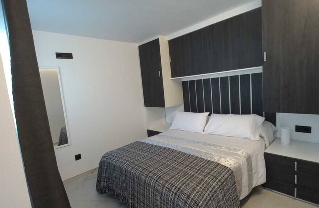 APARTMENT 3 HOUSE PUERTA DE ALMODOVAR
