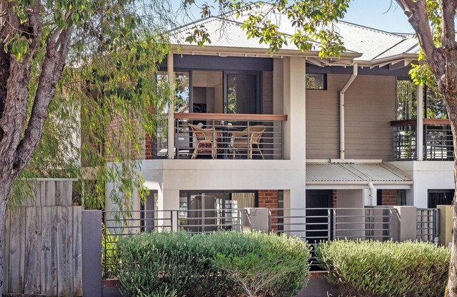 Apartment 46 | Town Central | Close to Walktrails