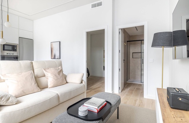 Apartment 5 - Elegant in Castellana - 4 Towers