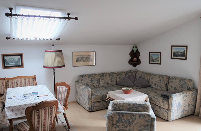 Apartment 55 sqm, balcony, kitchen extra, 2 bedrooms, max 3 pers - WLAN