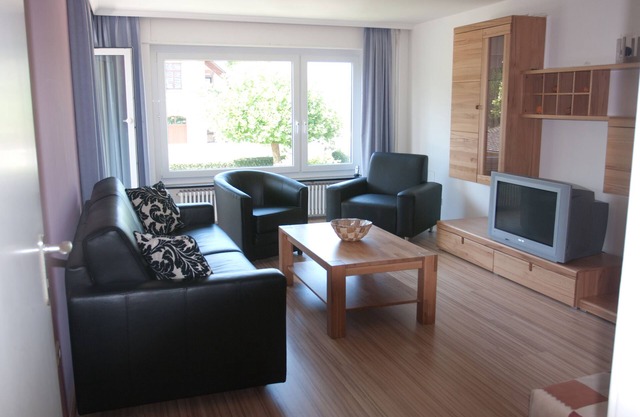 Apartment "Altbau" 1st floor, 60sqm, 1 bedroom, 1 living/sleeping area max. 4 persons