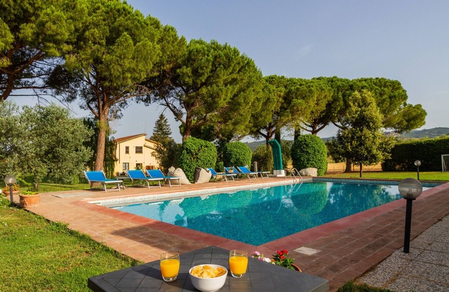 Apartment "Alba" with Terrace, Outdoor Pool & Wi-Fi