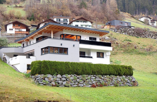 Apartment 'Apart Löffler' with Mountain View, Shared Terrace and Wi-Fi