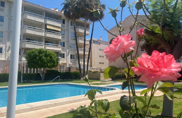 Apartment 'Apartamento Cal Albir' with Shared Pool, Wi-Fi and Air Conditioning