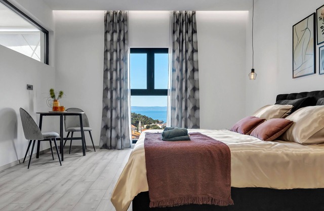 Apartment "Black Pearl" with jacuzzi