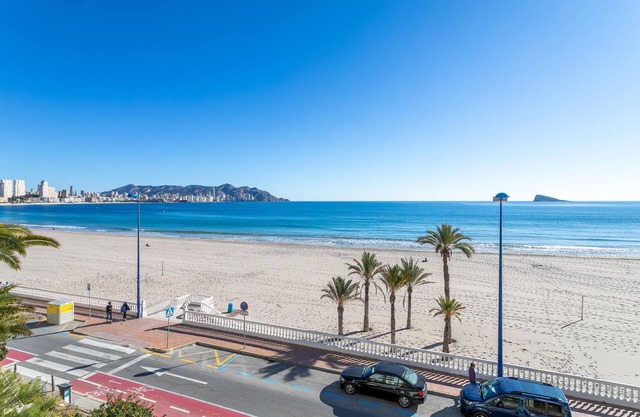 Apartment "Casa Blanca 4" with Sea View, Terrace, A/C & Wi-Fi