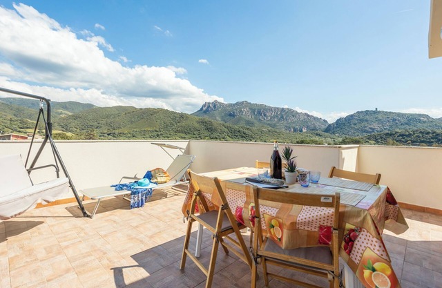 Apartment "Casa Vacanza Con Vista Panoramica" with Mountain View, Private Terrace & Wi-Fi