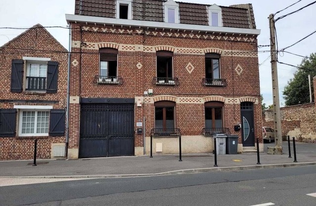 Apartment 'Chez Madame De Souter' with Private Terrace, Wi-Fi and Air Conditioning