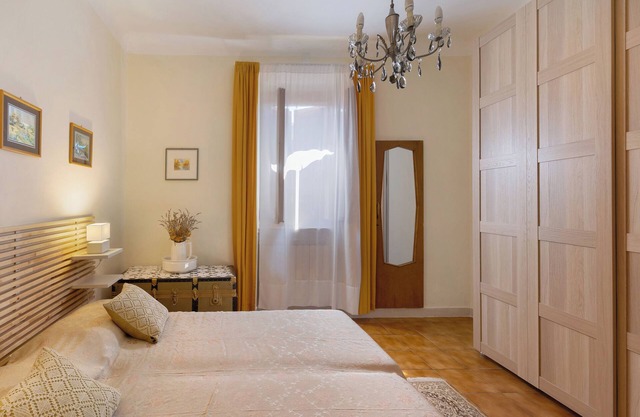 Apartment 'Corbei' with Lake View, Shared Terrace and Wi-Fi