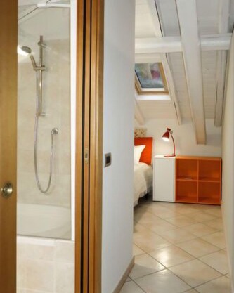 Apartment del Sole in Luino - 4 persons, 1 bedrooms