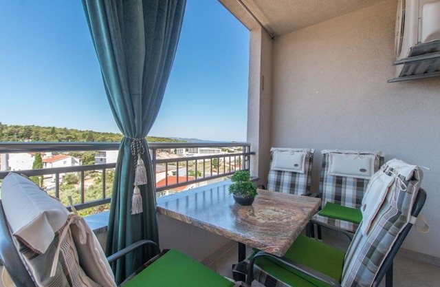 Apartment Duki - sea view: A2(3+2) - Makarska, Riviera Makarska, Croatia