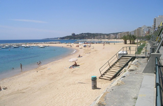 APARTMENT IN SANT ANTONI DE CALONGE 17 METERS FROM THE BEACH