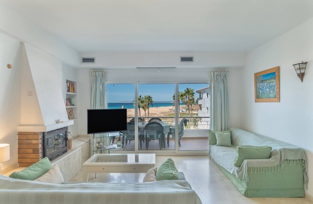 Apartment 'Del Mar' with Sea View, Wi-Fi and Air Conditioning