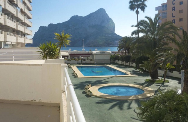 Apartment 'Esmeralda 41C' with Sea View, Pool, Garden, A/C & Wi-Fi