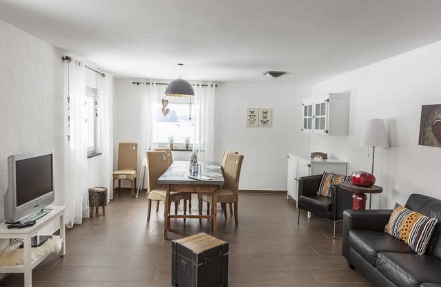 Apartment ∙ Ferienwohnung Ranch-Hufeisen, 90qm, 2 Schlafzimmer, max. 2 Erwachsene und 2 Kinder