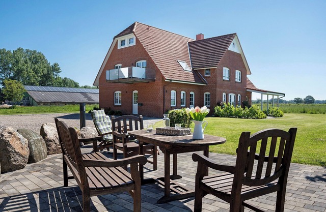 Apartment 'Ferienwohnung Ostwind' with Shared Terrace, Shared Garden and Wi-Fi