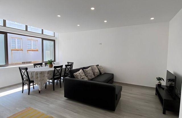 Apartment 'Furadouro 2 with Sea View' with Sea View, Balcony and Wi-Fi