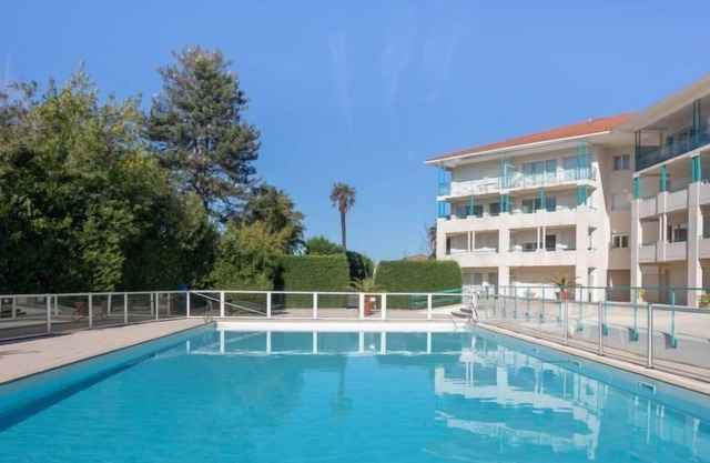 Apartment Golf de la Nivelle in Saint-Jean-de-Luz - 4 persons, 1 bedrooms