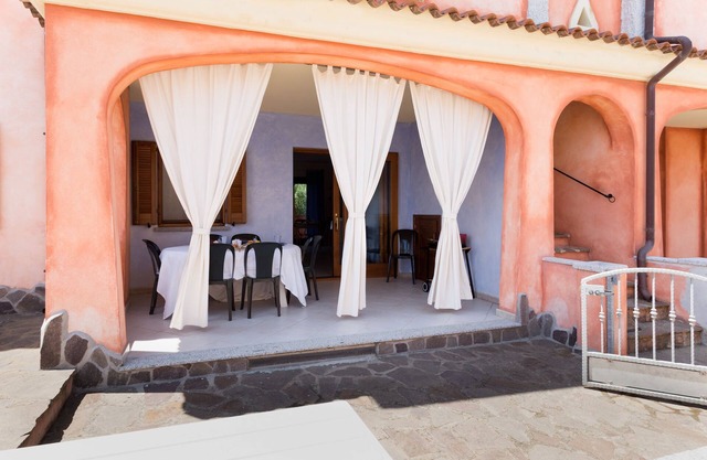 Apartment 'Granito's' with Partial Sea View, Wi-Fi and Air Conditioning