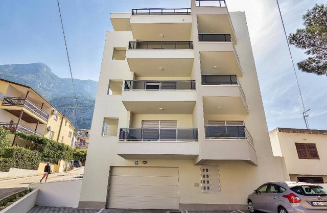 Apartment Hani 1 - One Bedroom Apartment With Balcony And Sea View