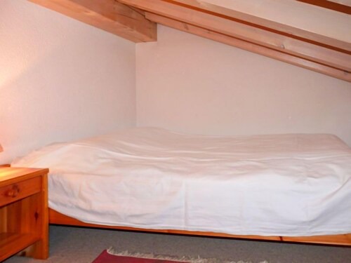 Apartment Hauts de Morthey No 33 in Ovronnaz - 4 persons, 1 bedrooms