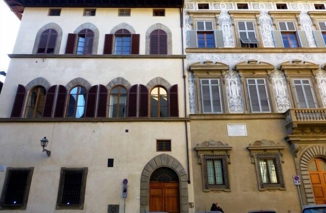 apartment in a tower house del'300