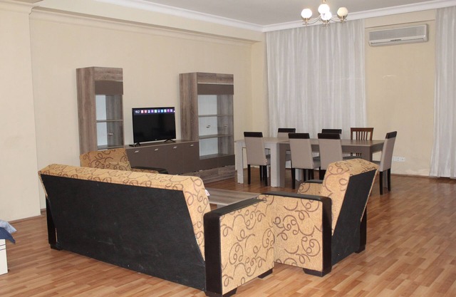 Apartment In Baku (Gulustan 76)