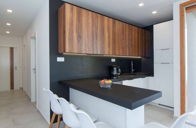 Apartment in Brela with Seaview, Terrace, Air condition, WIFI (3524-6)