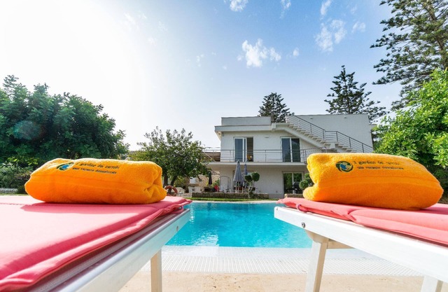 Holiday Scicli Persons Bedrooms 