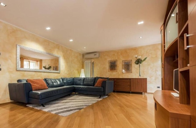 apartment in the historic center - a stone's throw from the lake