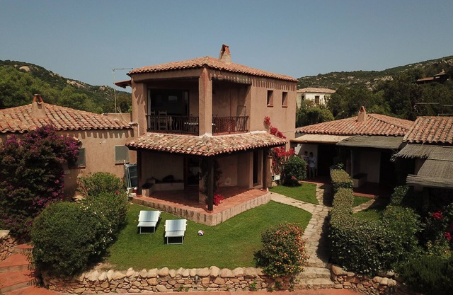 Apartment in the heart of the Emerald Coast, in a central location, in Strandnàhe (500 m)