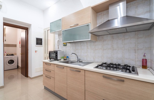 Apartment 'Kakyparis' with Shared Terrace, Wi-Fi and Air Conditioning