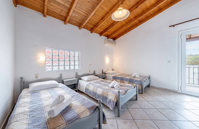 Apartment 'Kavos Panorama 113' with sea view, Wi-Fi