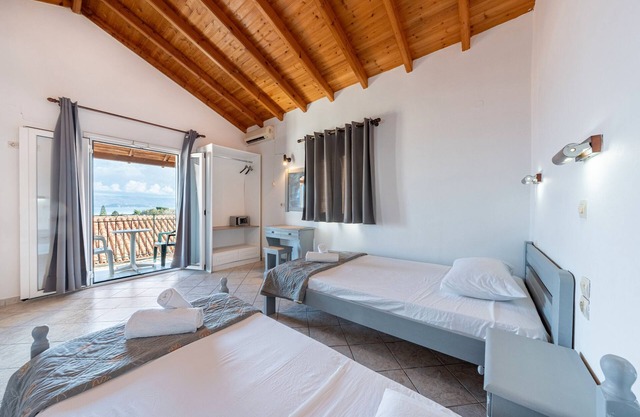 Apartment 'Kavos Panorama 116 4 Person' with Sea View, Wi-Fi