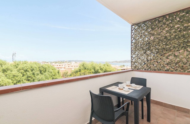 Apartment 'La Gioia' with Sea View, Wi-Fi and Air Conditioning