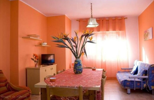 Apartment 'Le Magnolie 13 - 2° Piano' with Sea View, Wi-Fi and Air Conditioning