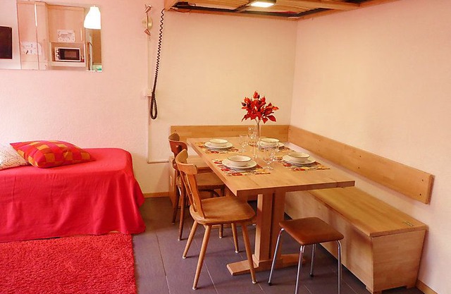 Apartment Les Cimes in Val-d'Illiez - 4 persons, 1 bedrooms