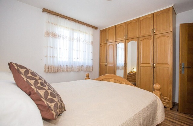 Apartment Manuel Ograde I with shared Pool