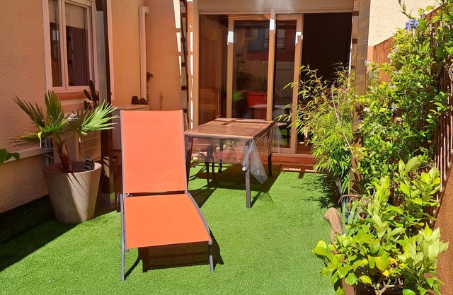 Apartment Narbonne Centre first floor two steps from the train station