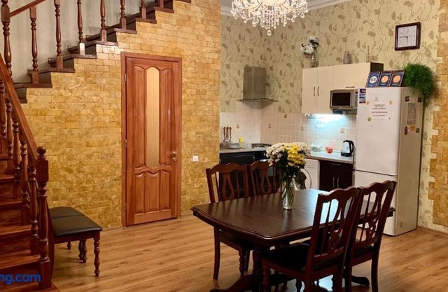 Apartment on Zhukovskogo