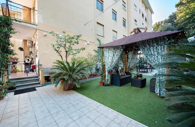Apartment 'Oparavisegenova' with Private Garden, Wi-Fi and Air Conditioning
