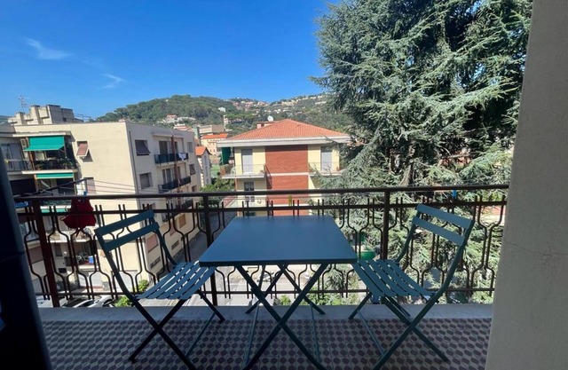 Apartment "Petit Bijou" with Balcony & Wi-Fi